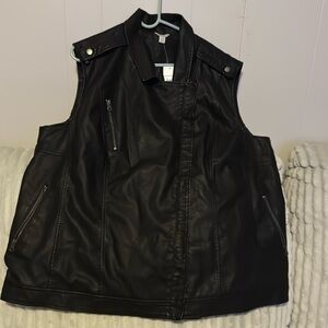 Women’s Leather Vest